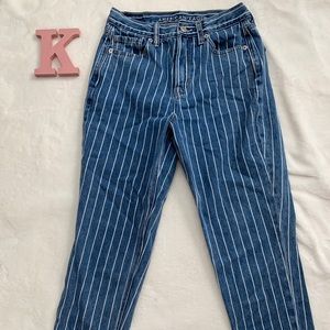 American Eagle Mom Jeans